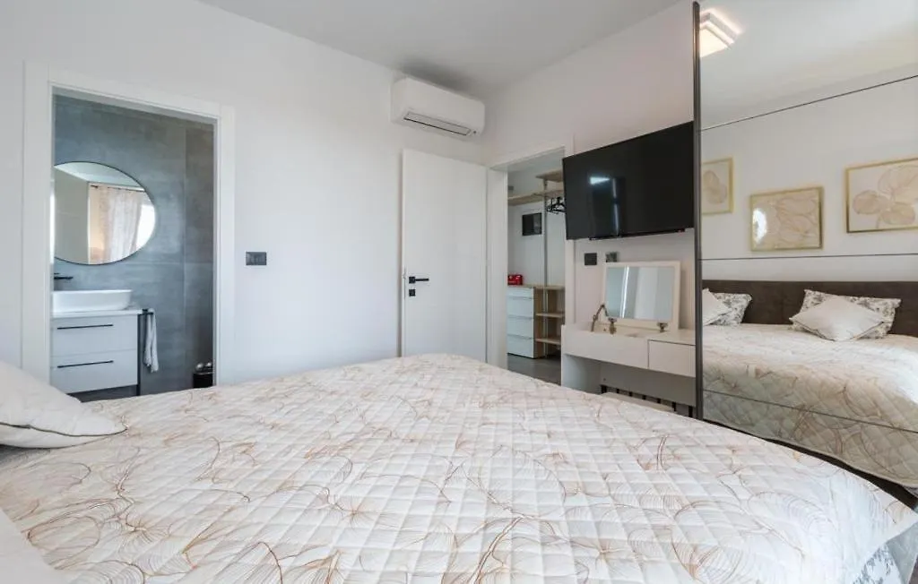 Vila Dorota By Villas Guide Pula